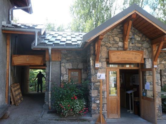 Moulin à Huile de Noix
